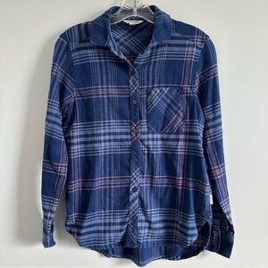 Orvis Women’s Pink and Purple Plaid Long sleeve button down top